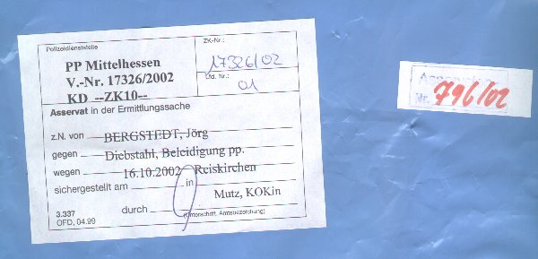 Aufkleber auf dem Sack um den beschlagnahmten Computer